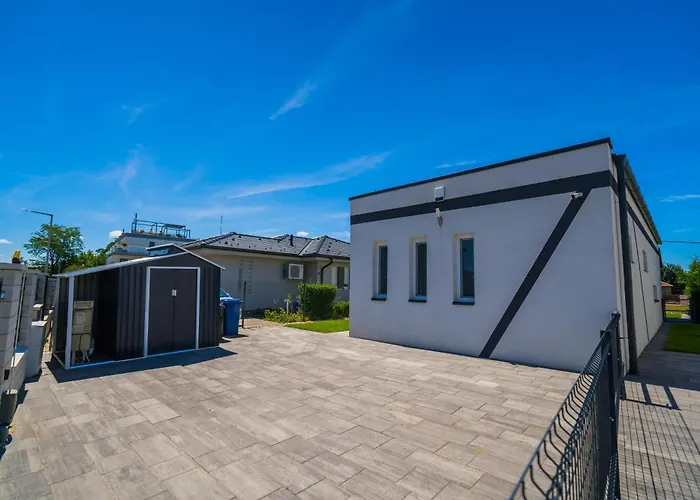 Апартаменты Roni Шиофок