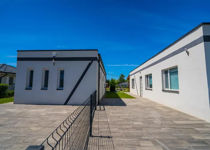 Roni Апартаменты *