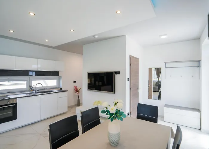 Апартаменты Roni Шиофок